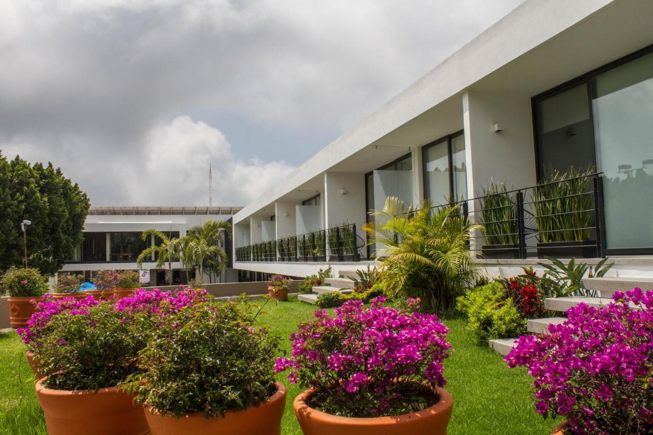 Villa Internacional Hotel & Club Cuernavaca Exterior foto